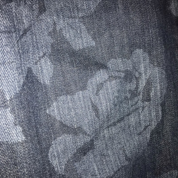 Levi’s Floral Printed Jeans - Picture 2 of 4